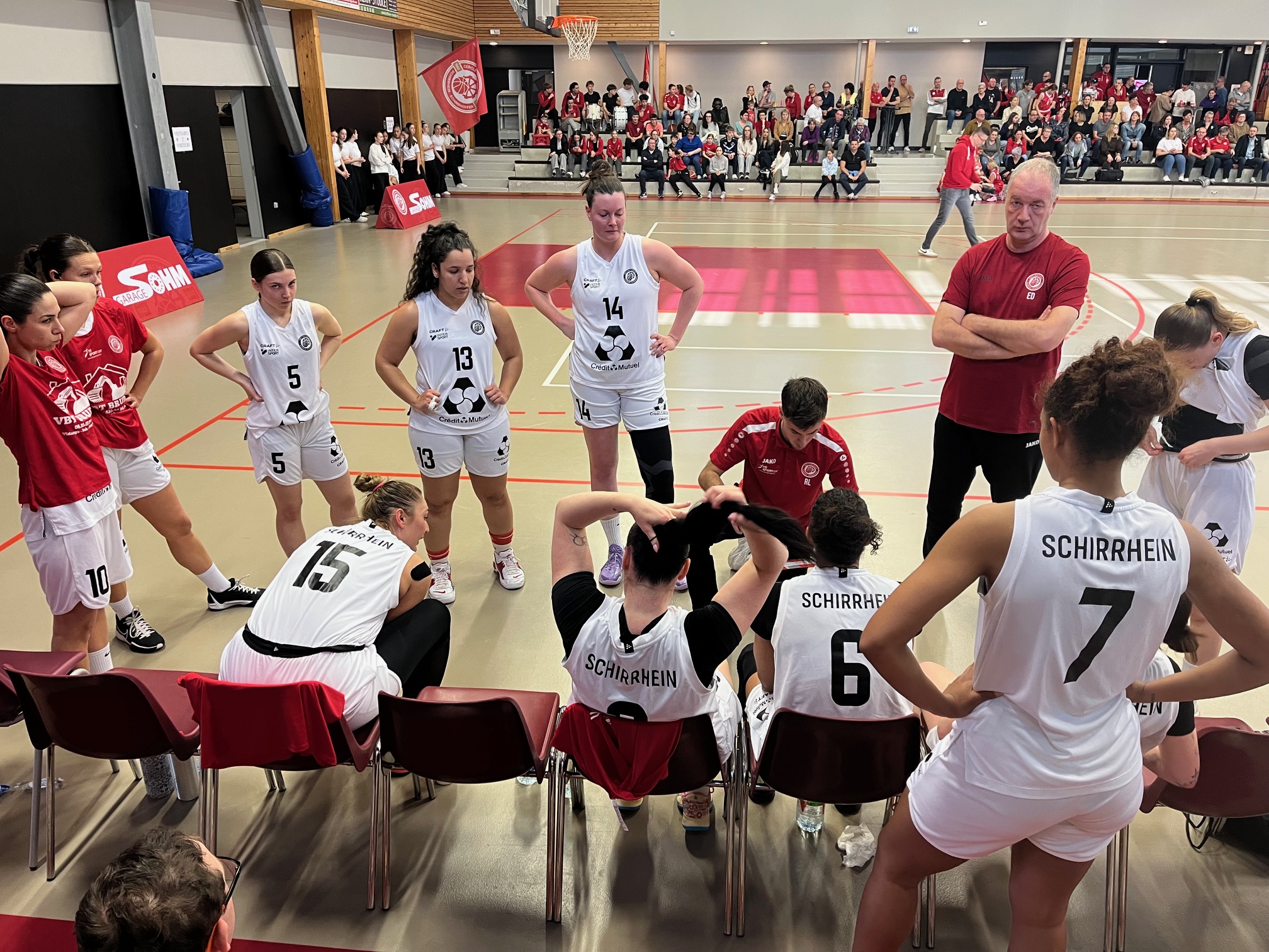 BASKETTEUSES,BASKETTEURS ET PONGISTES VICTORIEUX