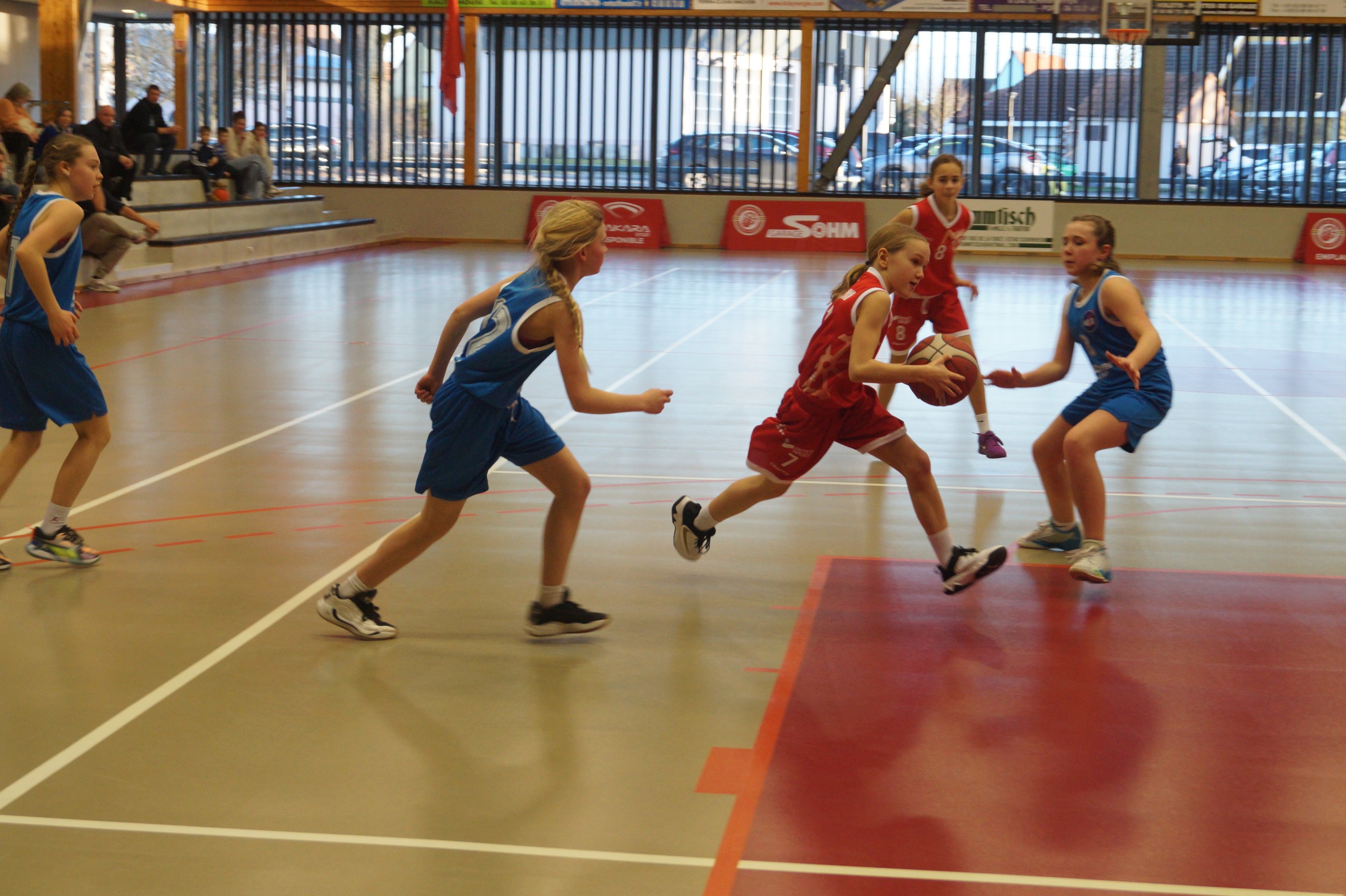 La BANDE A JOELLE...VICTORIEUSE EN CREDIT MUTUEL