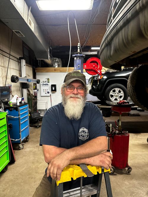 Randy Frost auto mechanic