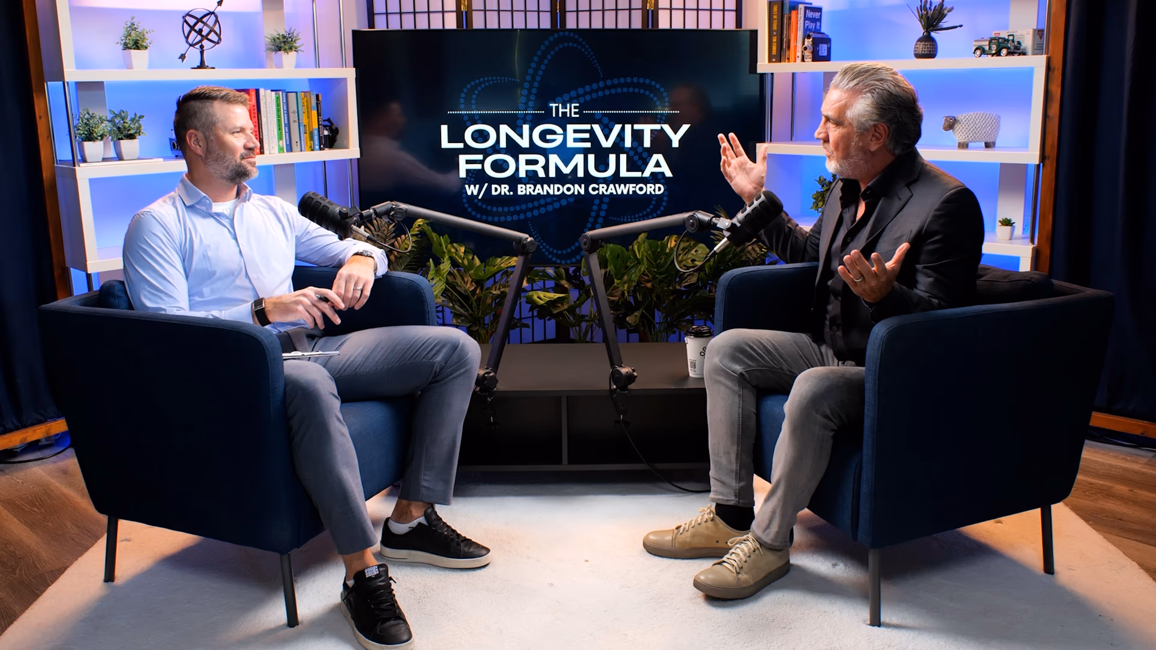 Del Bigtree and Dr. Brandon Crawford talking on The Longevity Formula podcast.