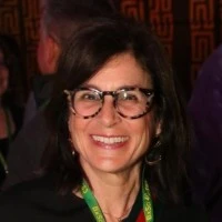 Lynn Castrataro