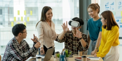 Blended Learning Solutions for the Modern Workforce