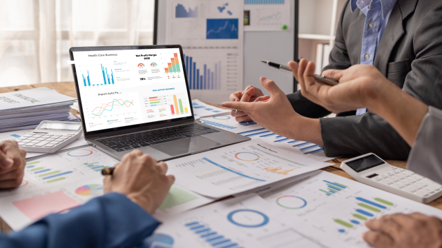 Business & Decision-Making Simulations