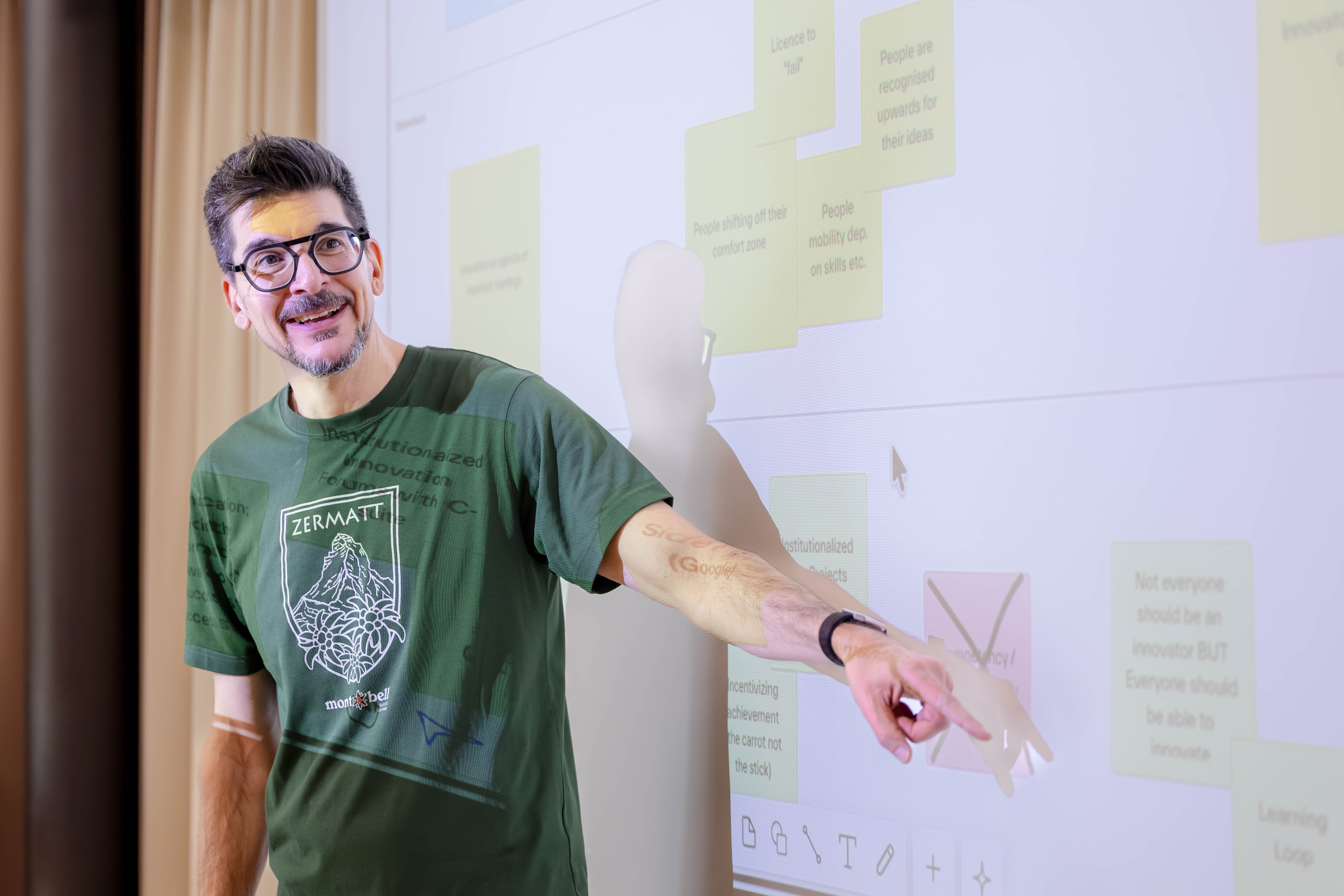 Applied masterclass on business models, moats, and resilience