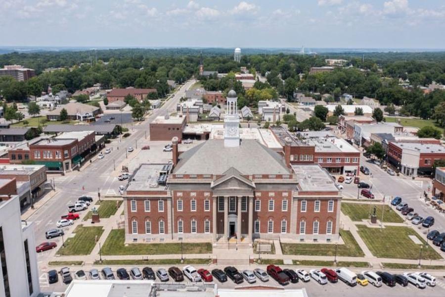 Historic courthouse in downtown Independence Missouri