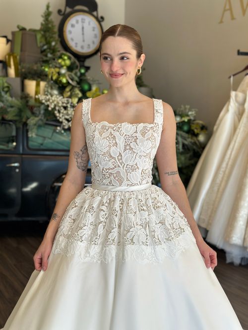 Classic square neckline wedding dress designed for modern brides seeking sophisticated bridal fashion