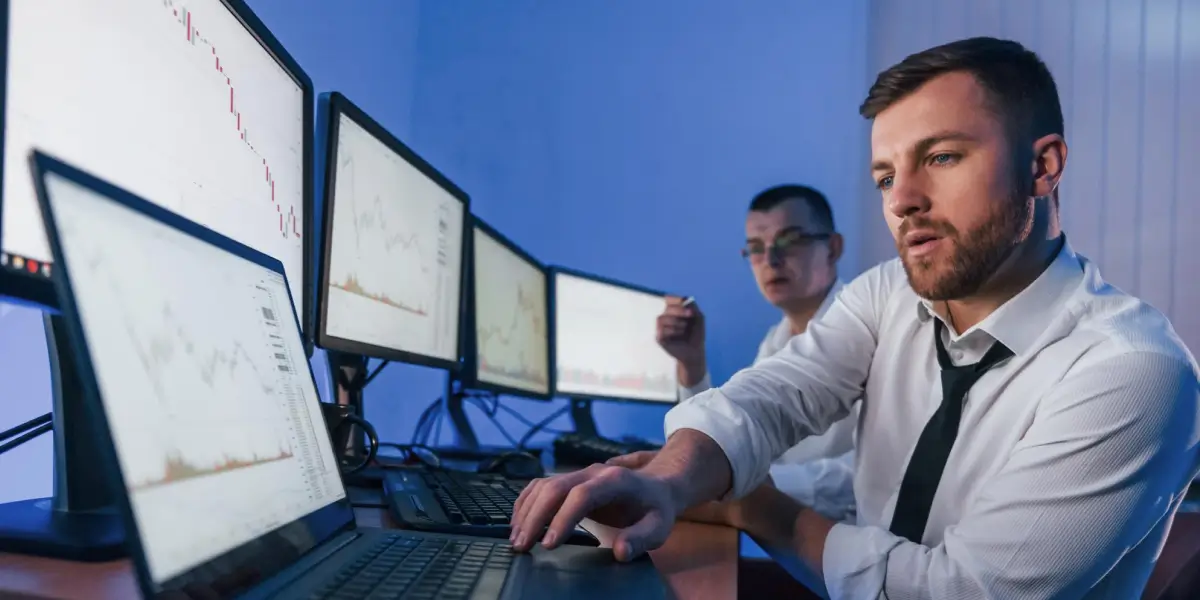 10 Must-Have Skills for Payroll Managers