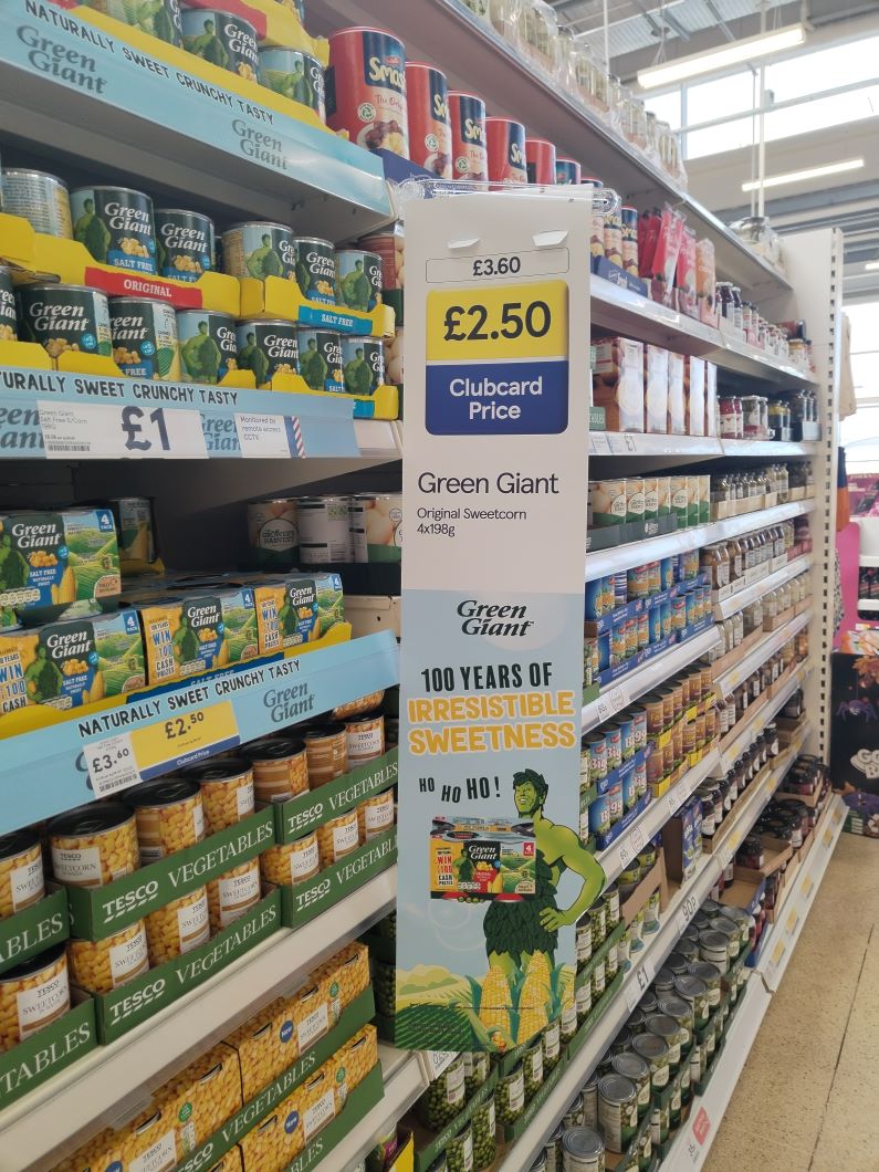 Green Giant branded aisle fin