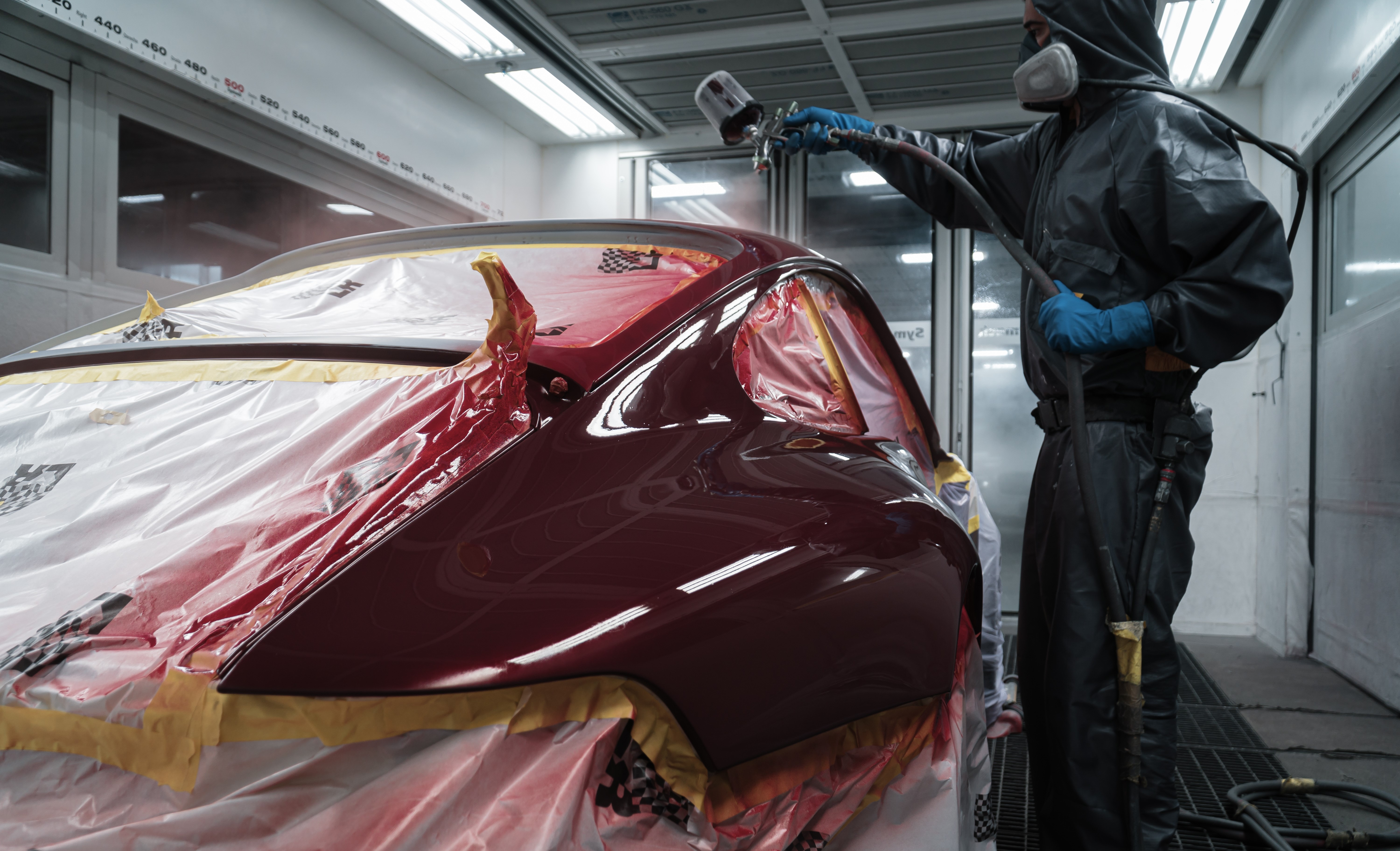 Colour matching for complex factory paints