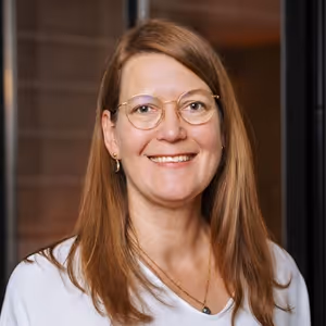 Dr. Julia Vogel Wenzin CEO & Founder @ https://www.lealy.health/