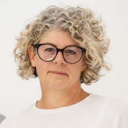 Portraitbild eines glücklichen Kunden
