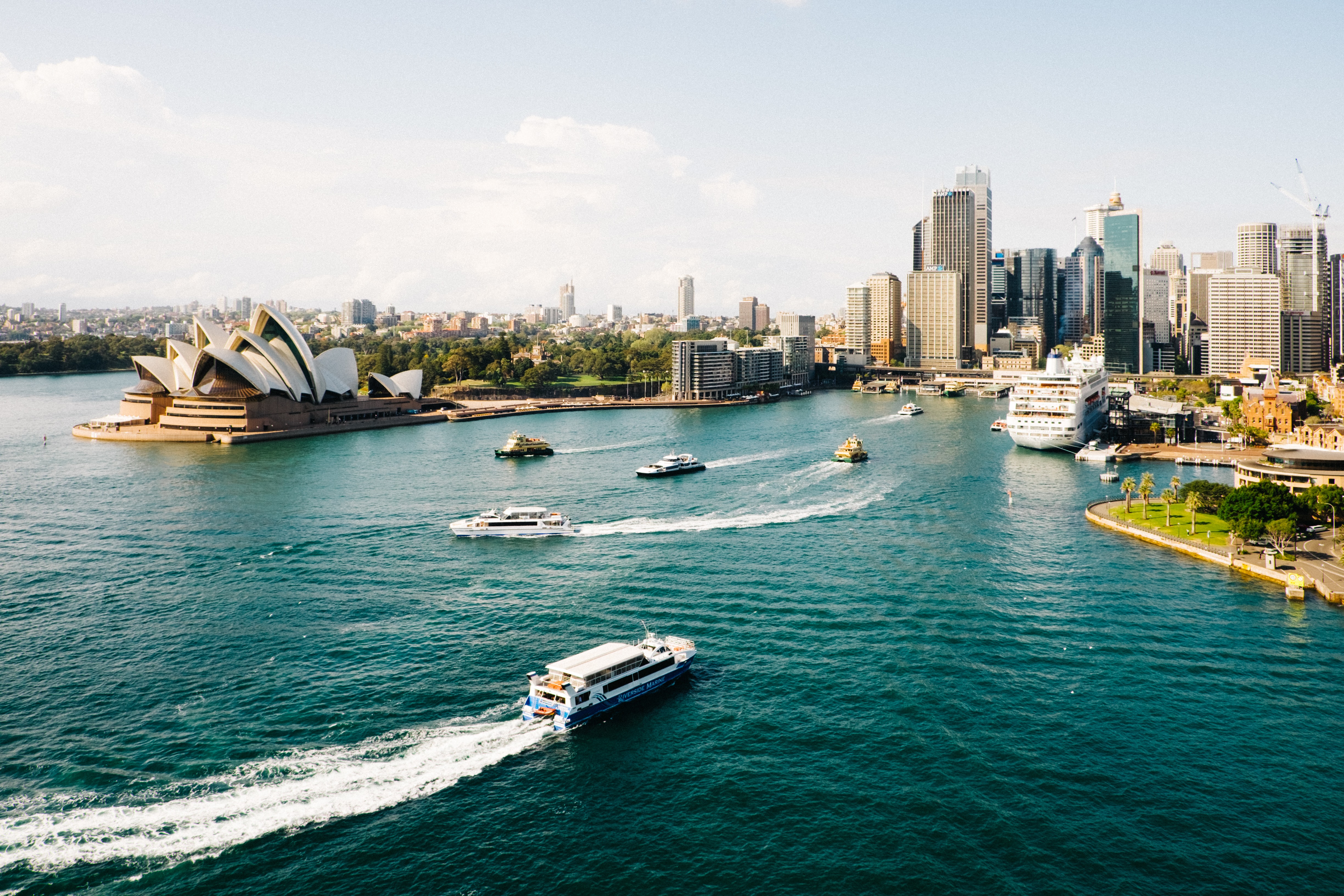 ashes scattering by Sydney Harbour boat charter