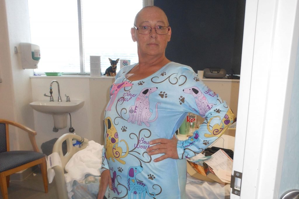 Tasmaninan mum Sally Catherall in hospital receiving treatment for cancer.