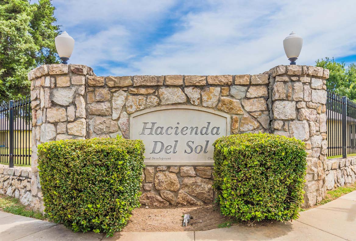 Exterior monument sign