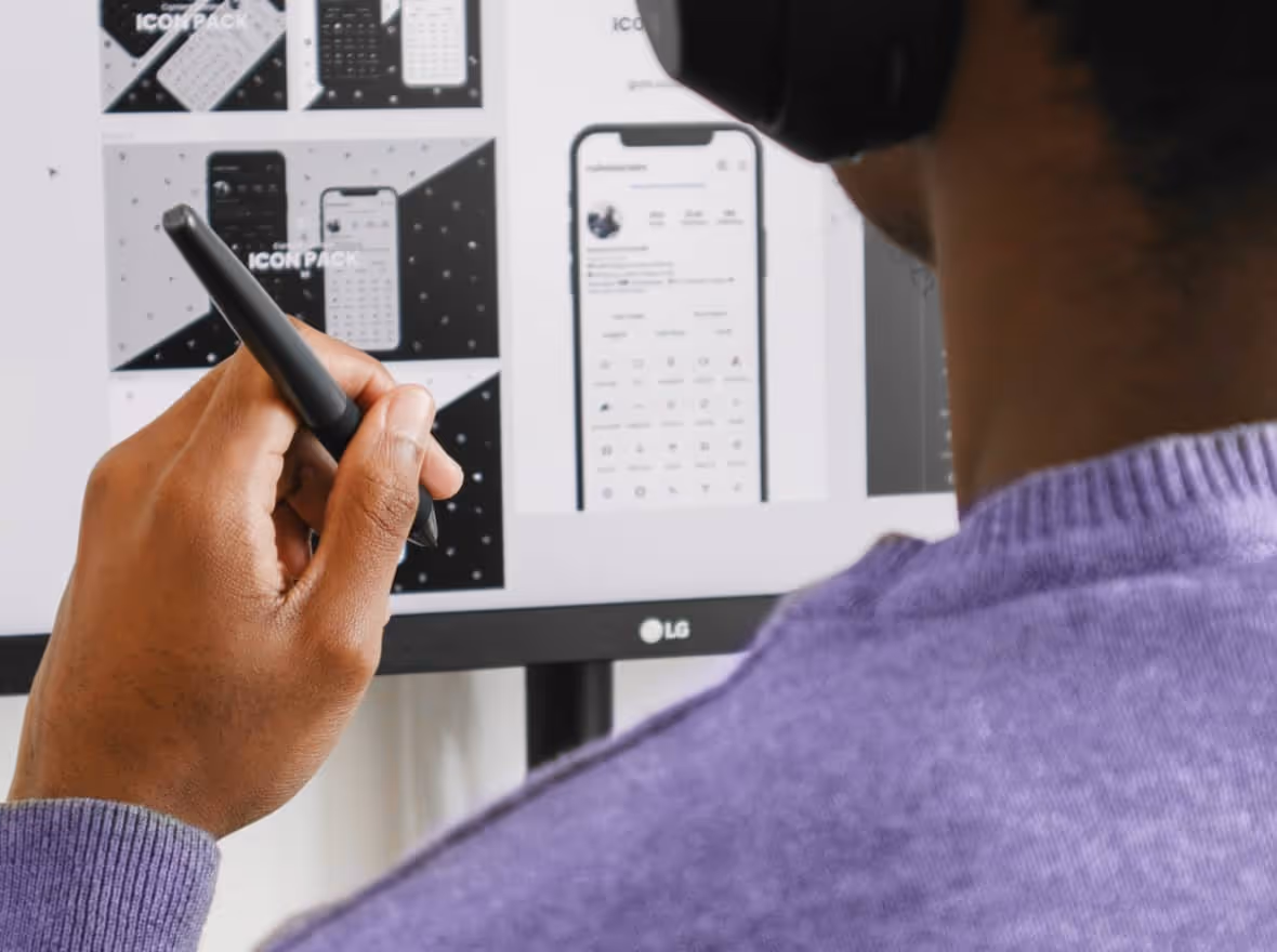 The difference between UX & UI: A simple guide for beginners