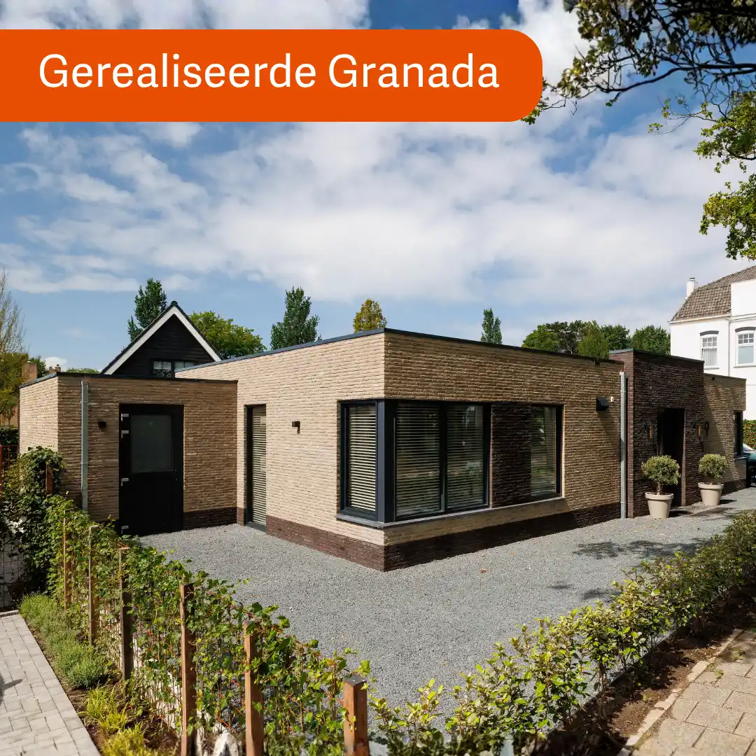 Vrijstaande bungalow met lichte stenen