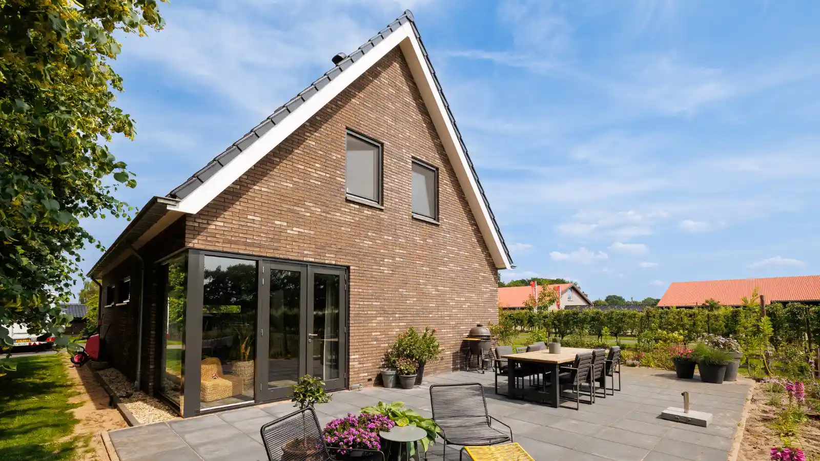 Gevel vrijstaande woning met hoekkozijn
