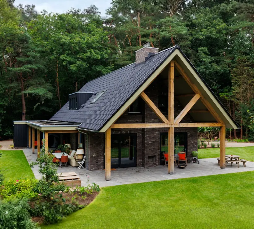 Luxe schuurwoning met eiken balken en aanbouw