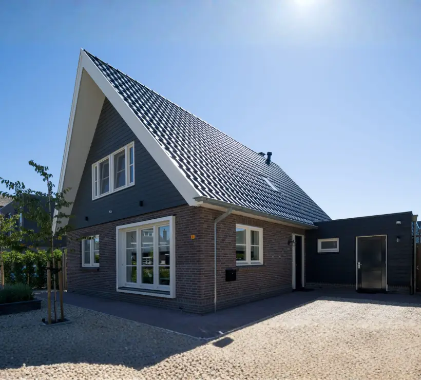 Vrijstaande eigentijdse woning