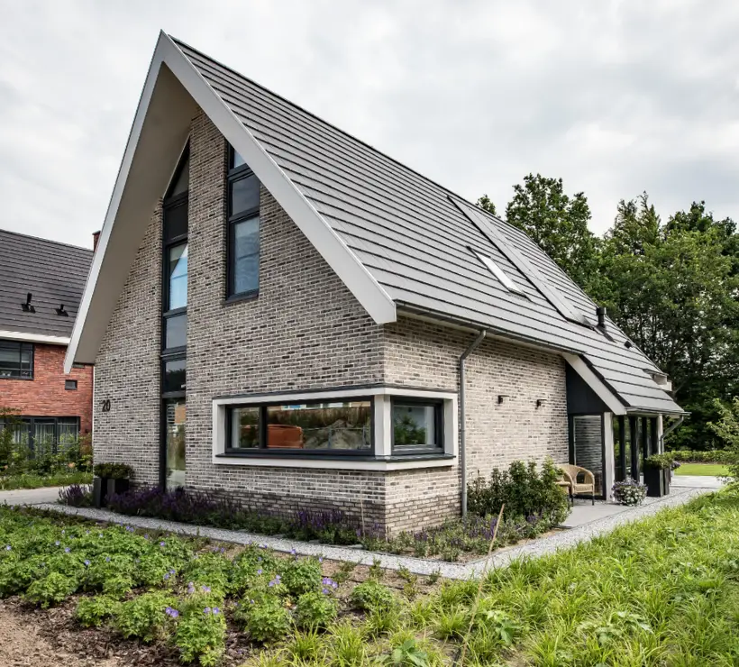 Vrijstaande woning met eigentijdse bouwstijl