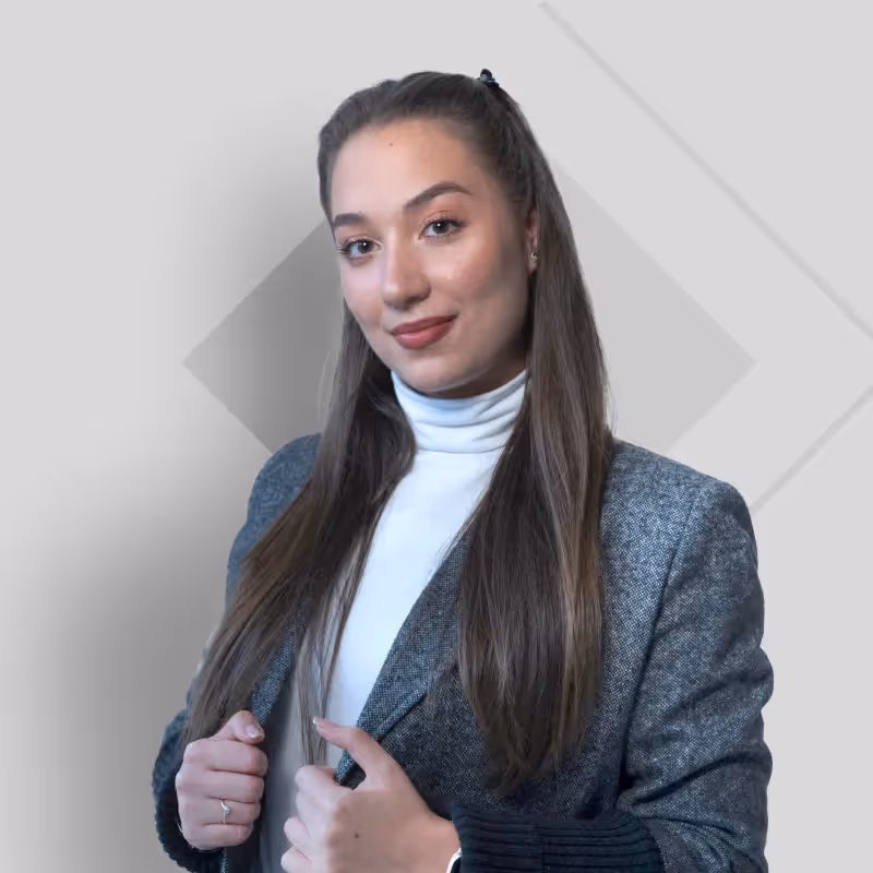 Photo of Mihaela Nikolova with crossed arms