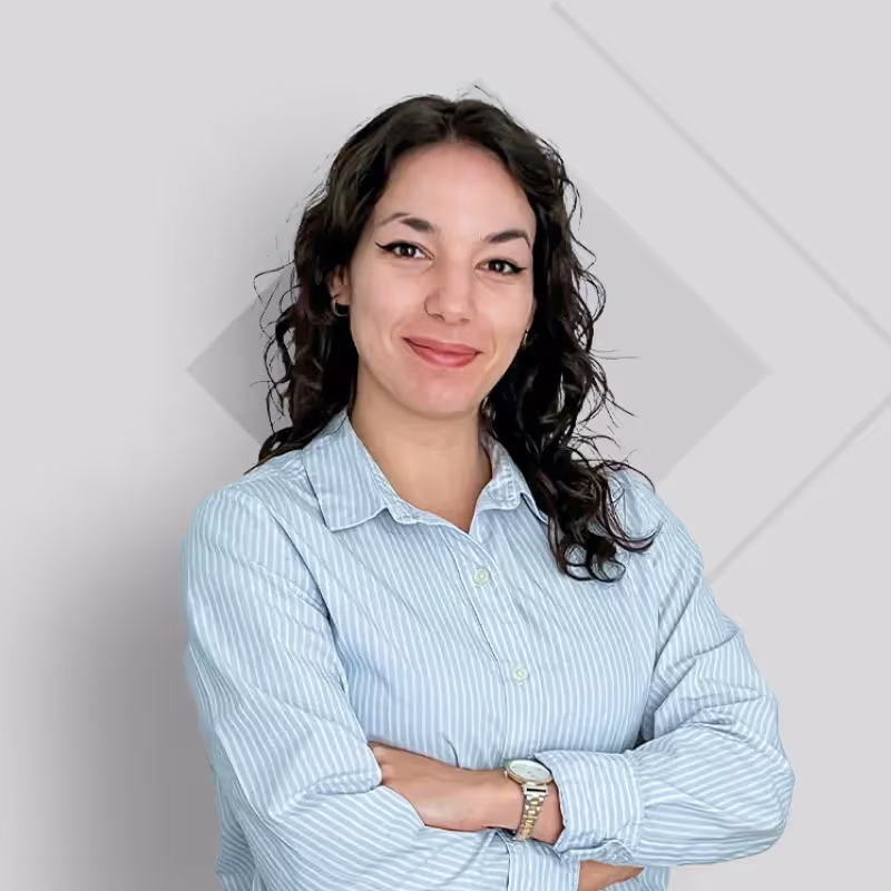 Photo of Teodora Berner with crossed arms