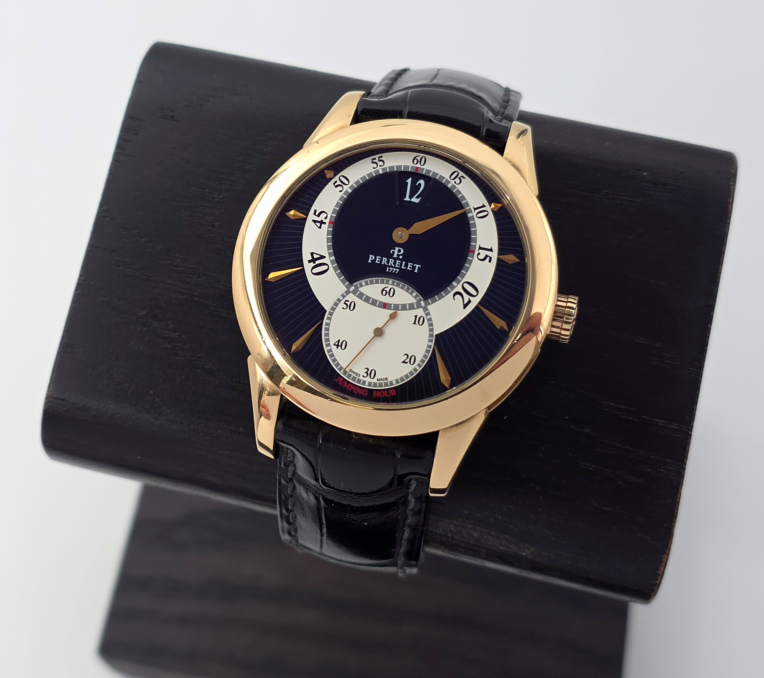 Perrelet Jumping Hour 18K Gold 40mm