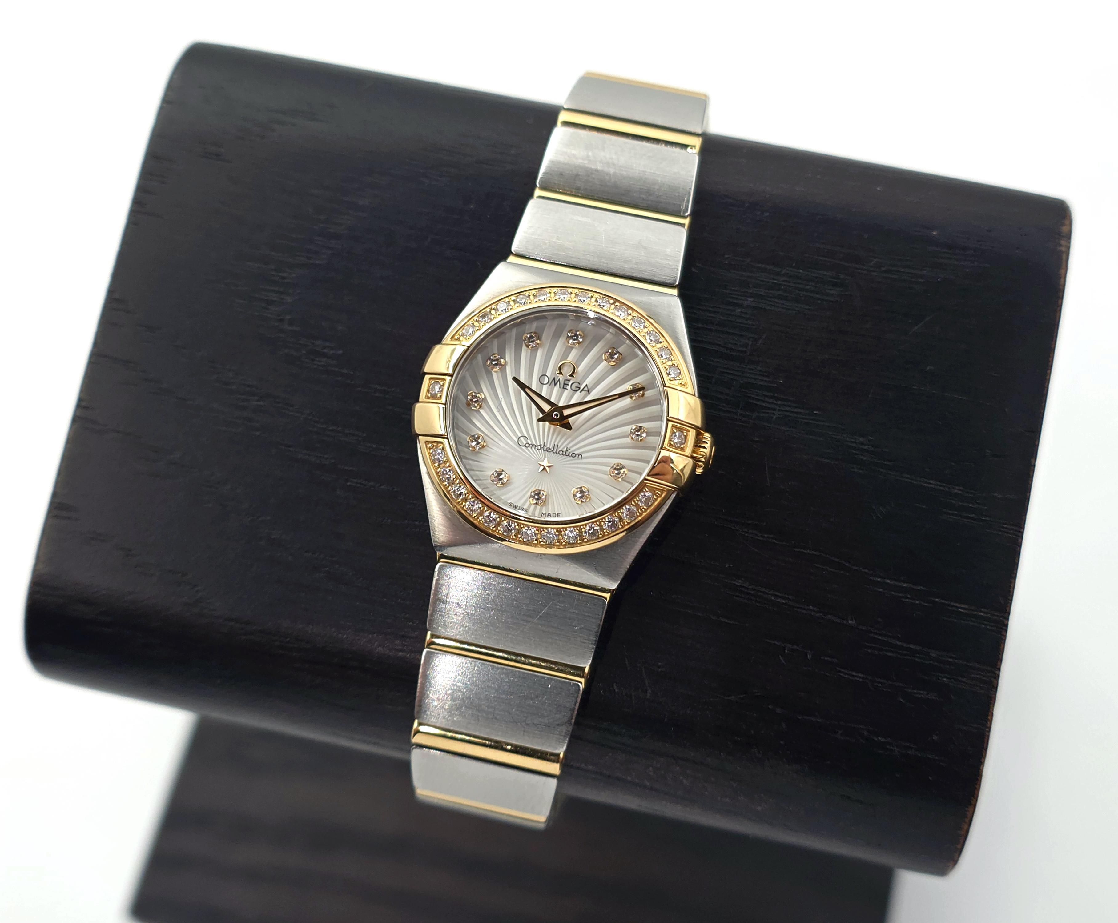 Omega Constellation Steel/18k gold Mop Diamond Dial 24mm