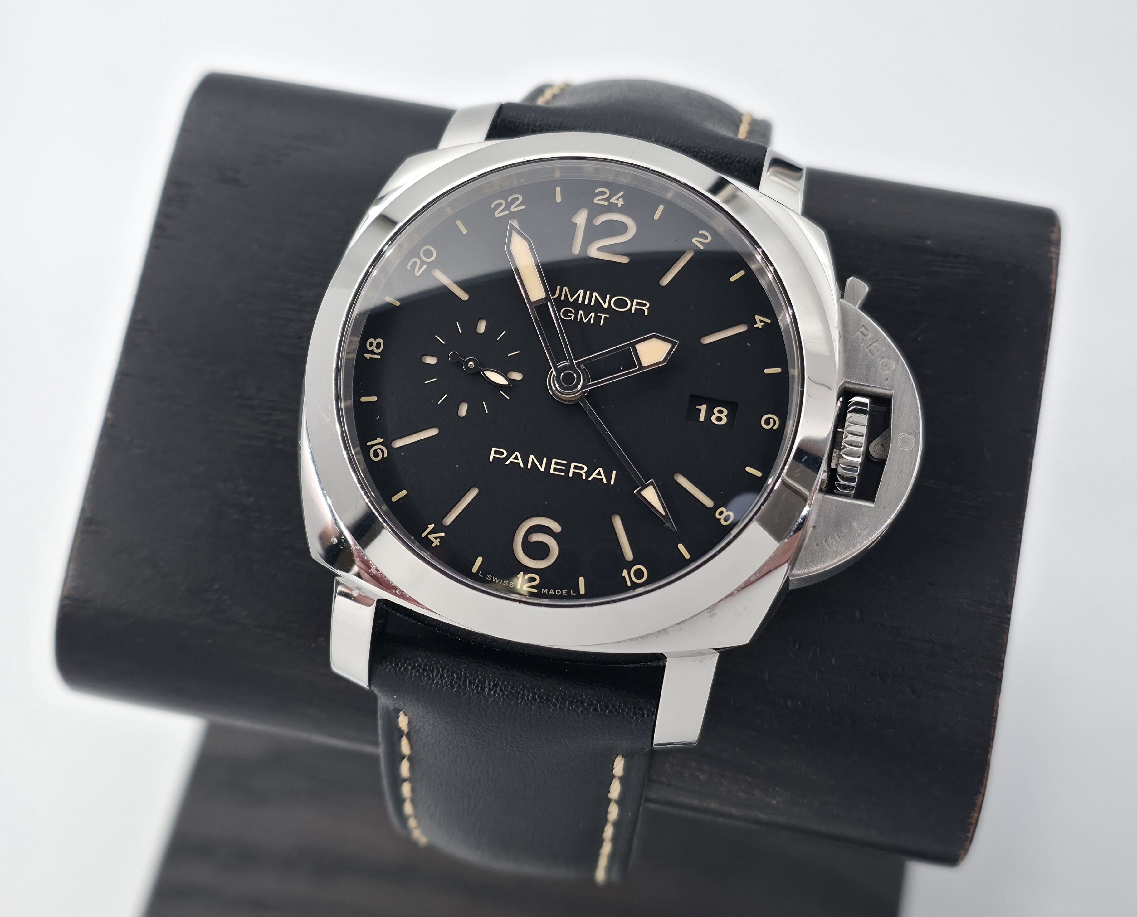 Panerai Luminor 1950 3 Days GMT Automatic 44mm (04/2015)