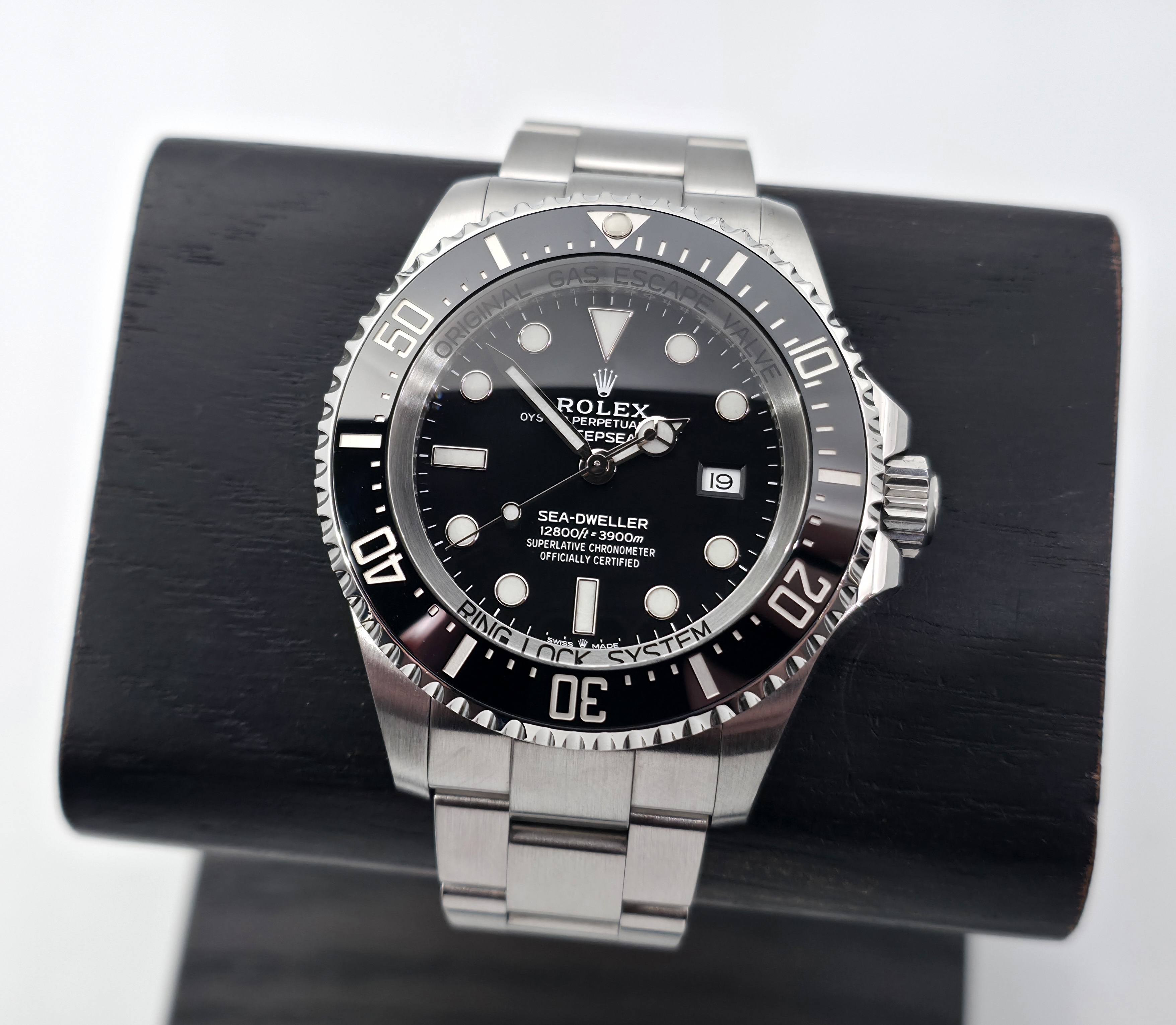 Rolex Sea-Dweller Deepsea 44mm (04/2022), 126660