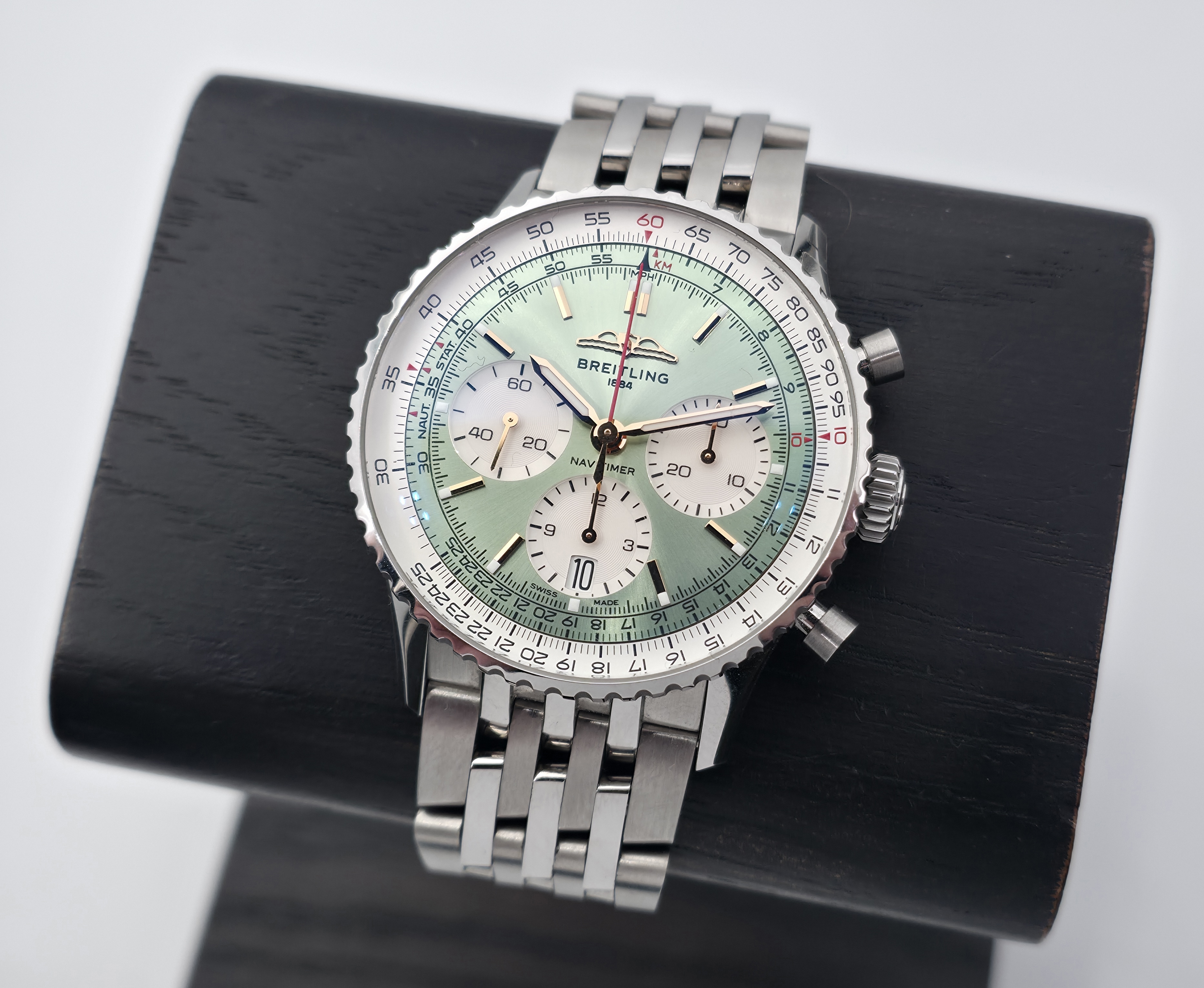 Breitling Navitimer B01 Chronograph 41 Mint Green (04/2025)