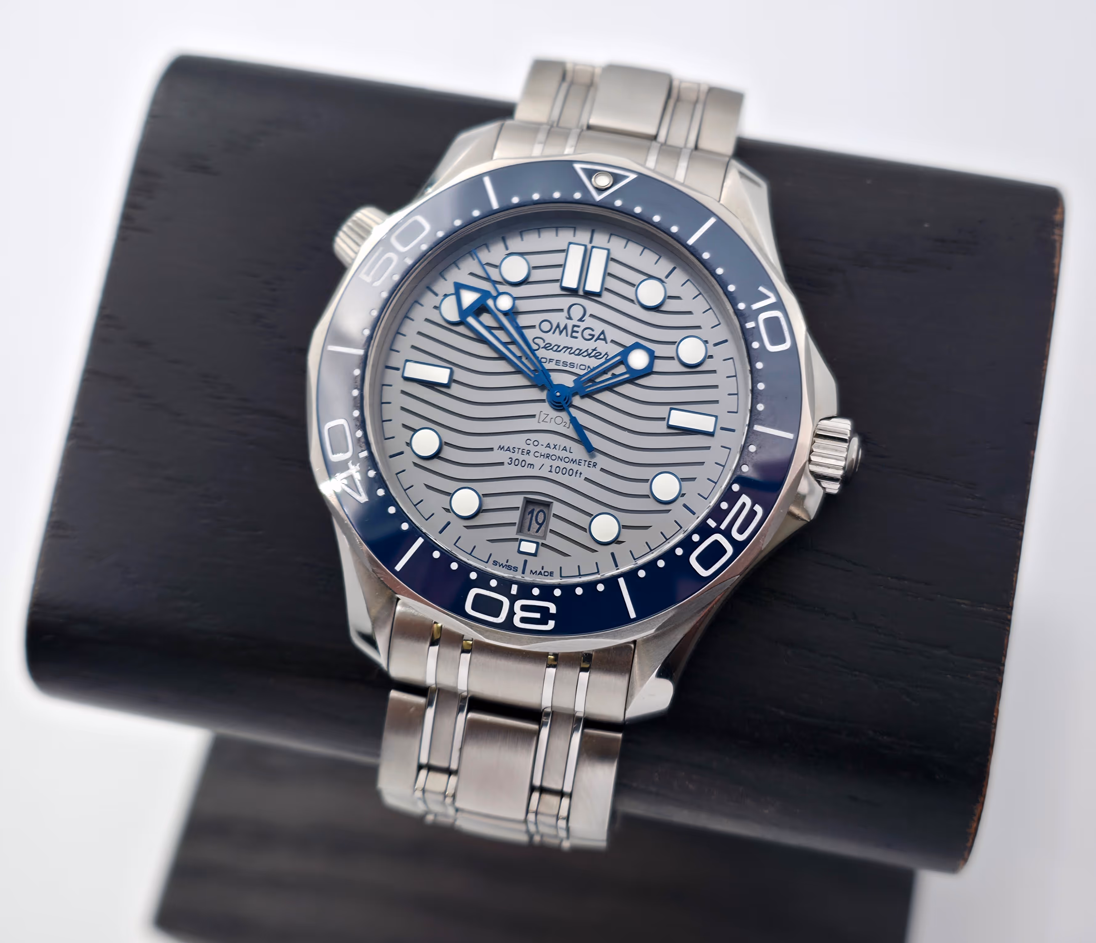 Omega Seamaster Diver 300M Grey/Blue (04/2021)
