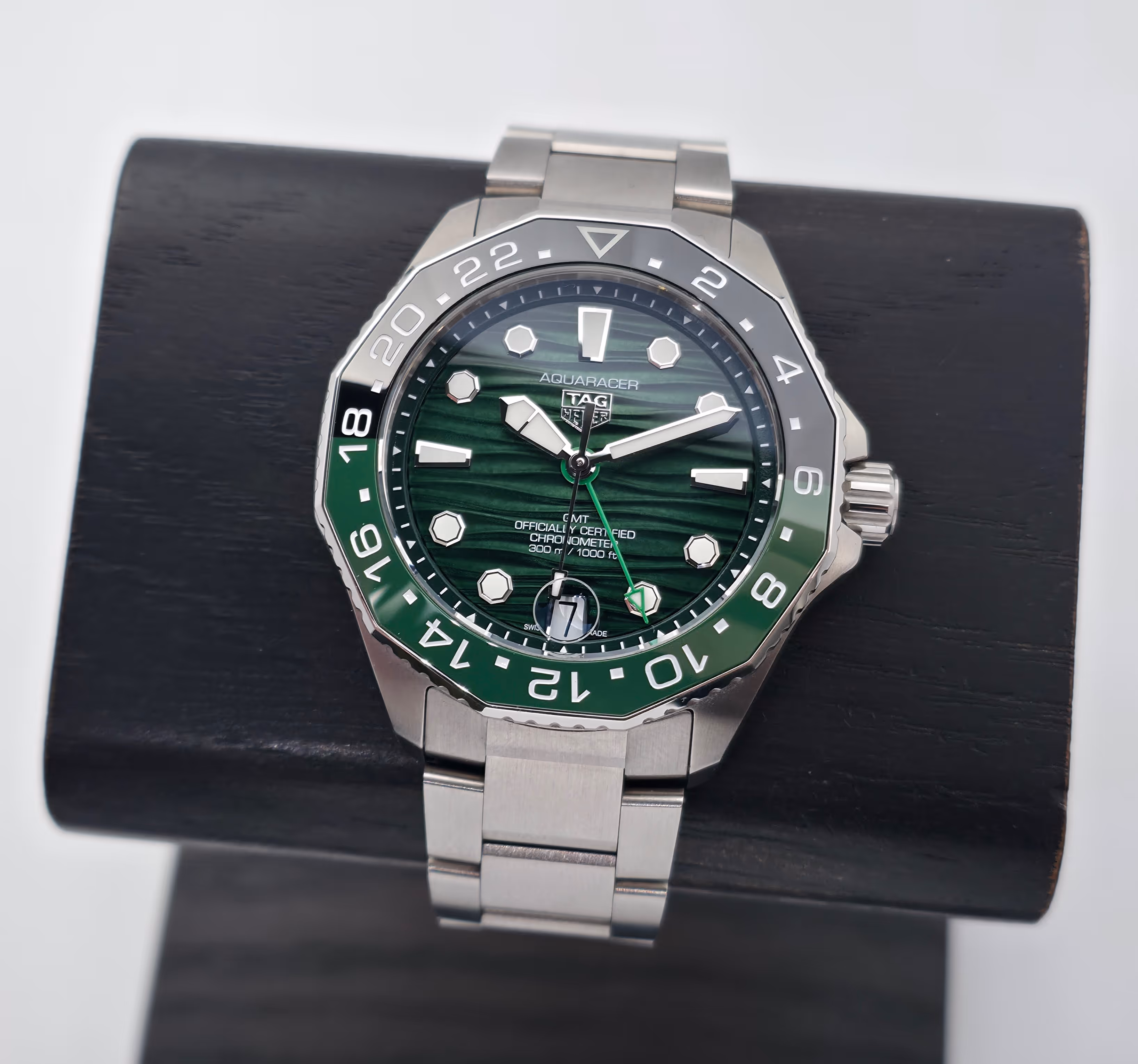 TAG Heuer Aquaracer Professional 300 GMT Green (07/2025)