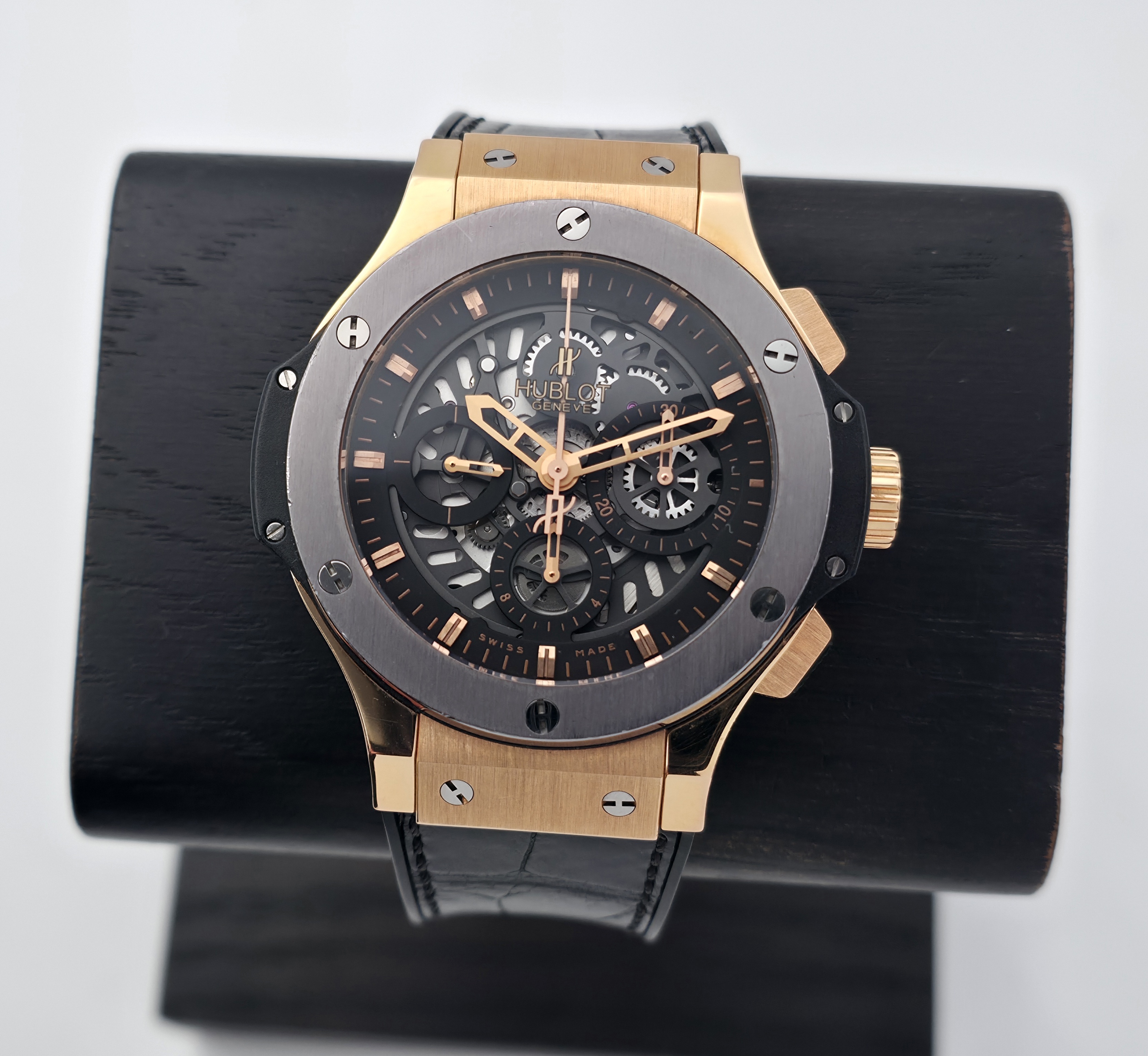 Hublot Big Bang Aero Bang 44mm 18k Limited Edition 500* (11/2015)