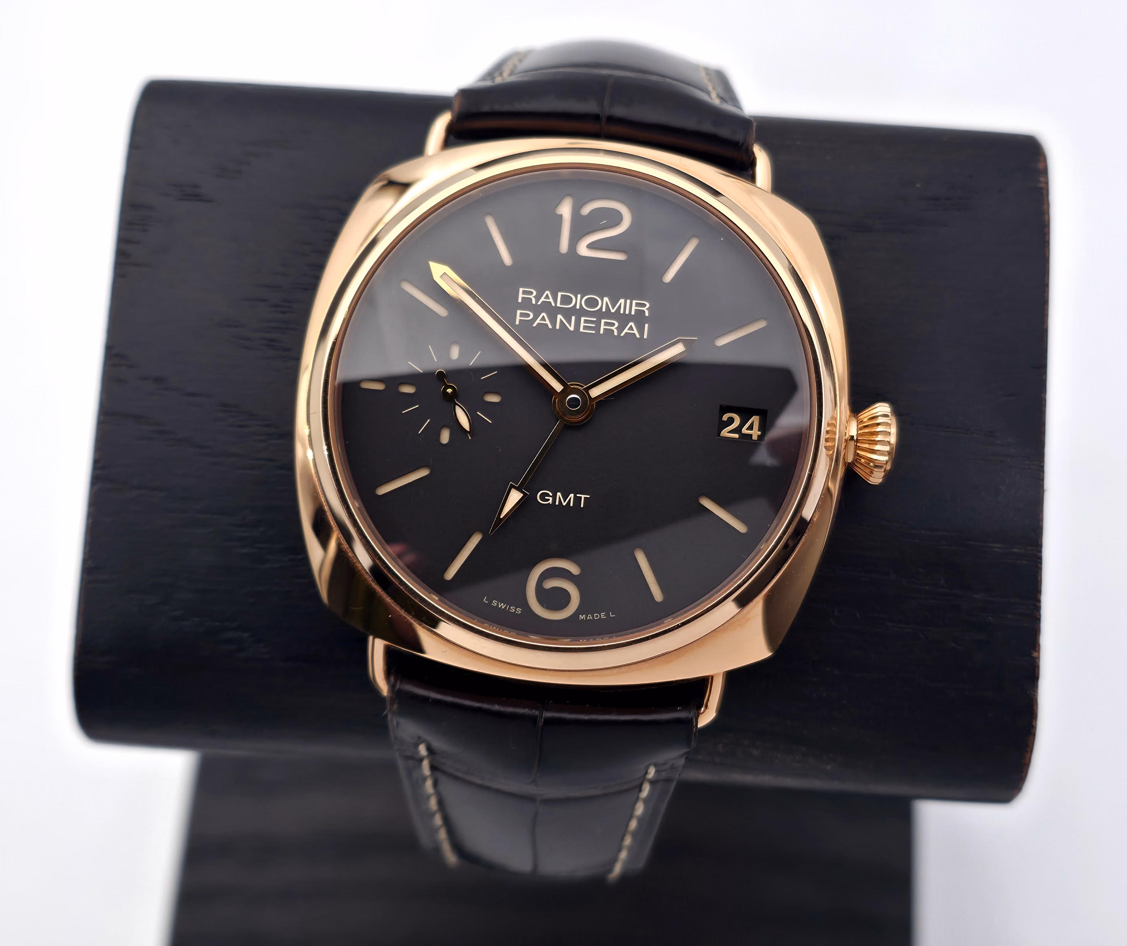 Panerai Radiomir 1940 3 Days GMT 18k Rose Gold 47mm (12/2014)