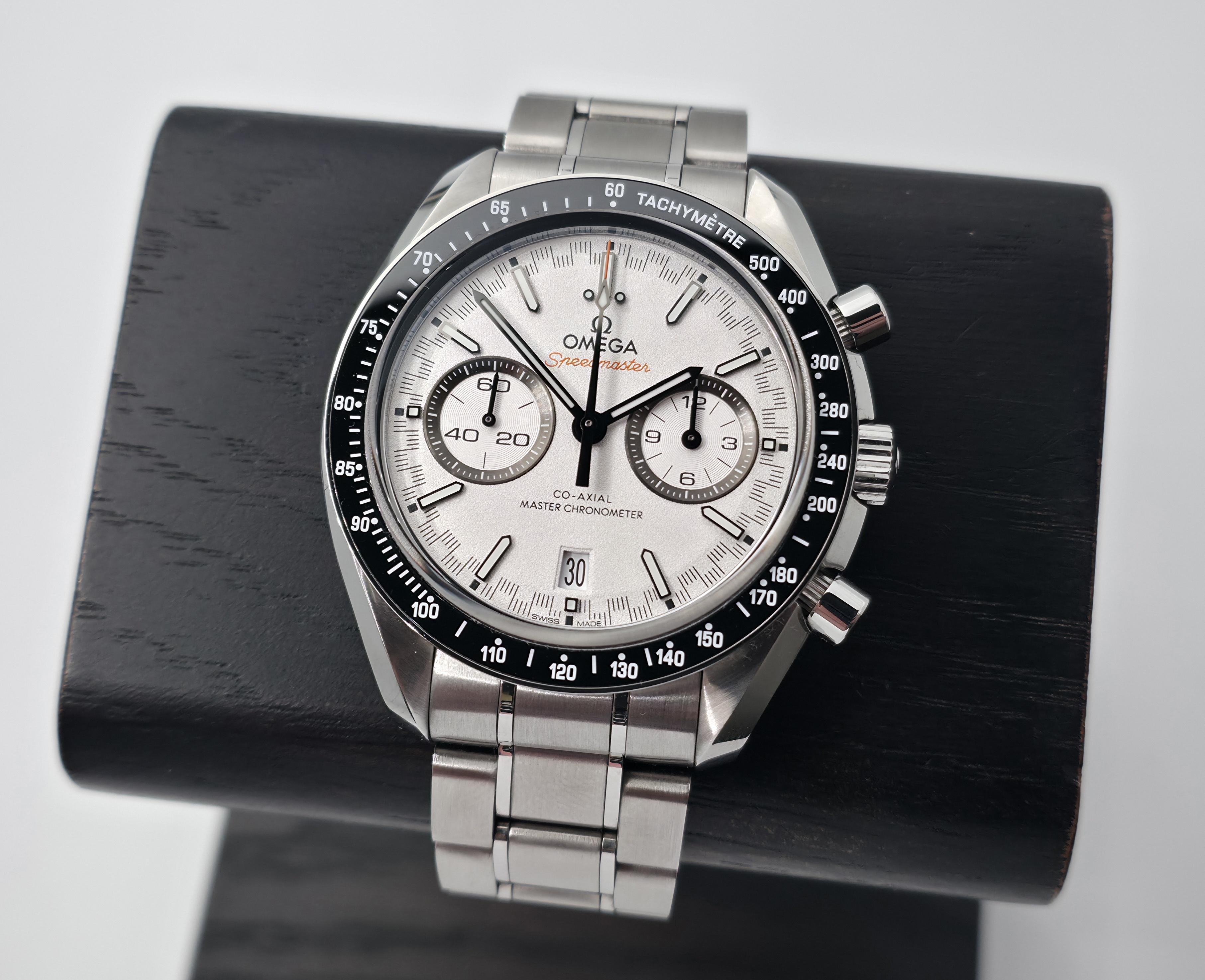 Omega Speedmaster Racing Master Chronometer 44.25mm (04/2022)