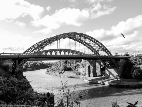 Wearmouth Bridge in black and white.
