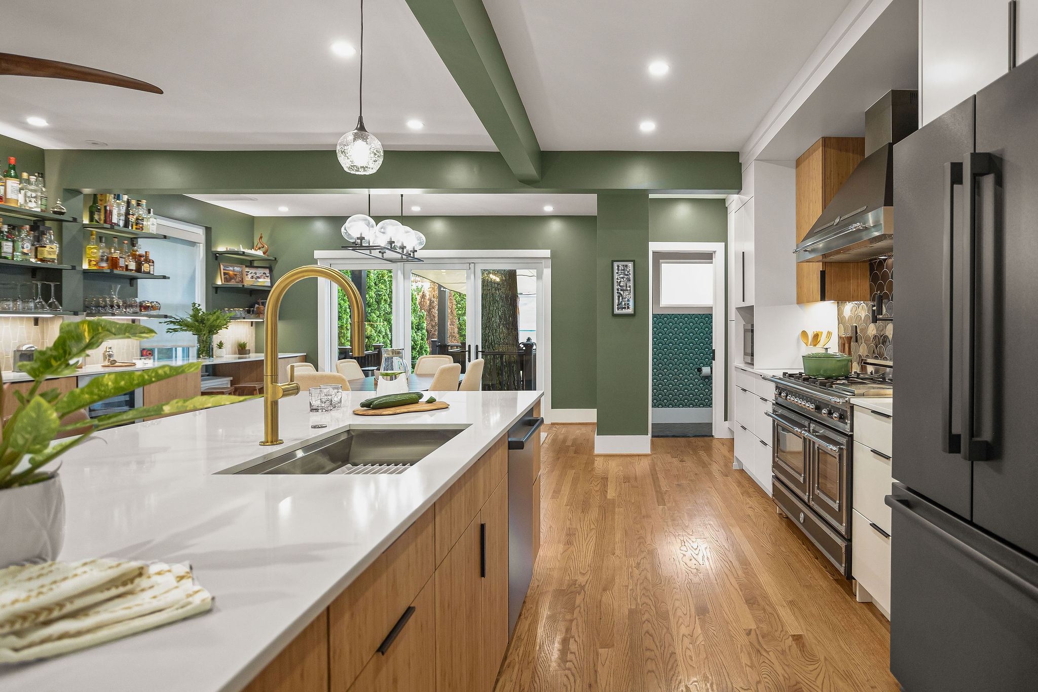 Warm Kitchen Design Lighting for Calm in DC Homes