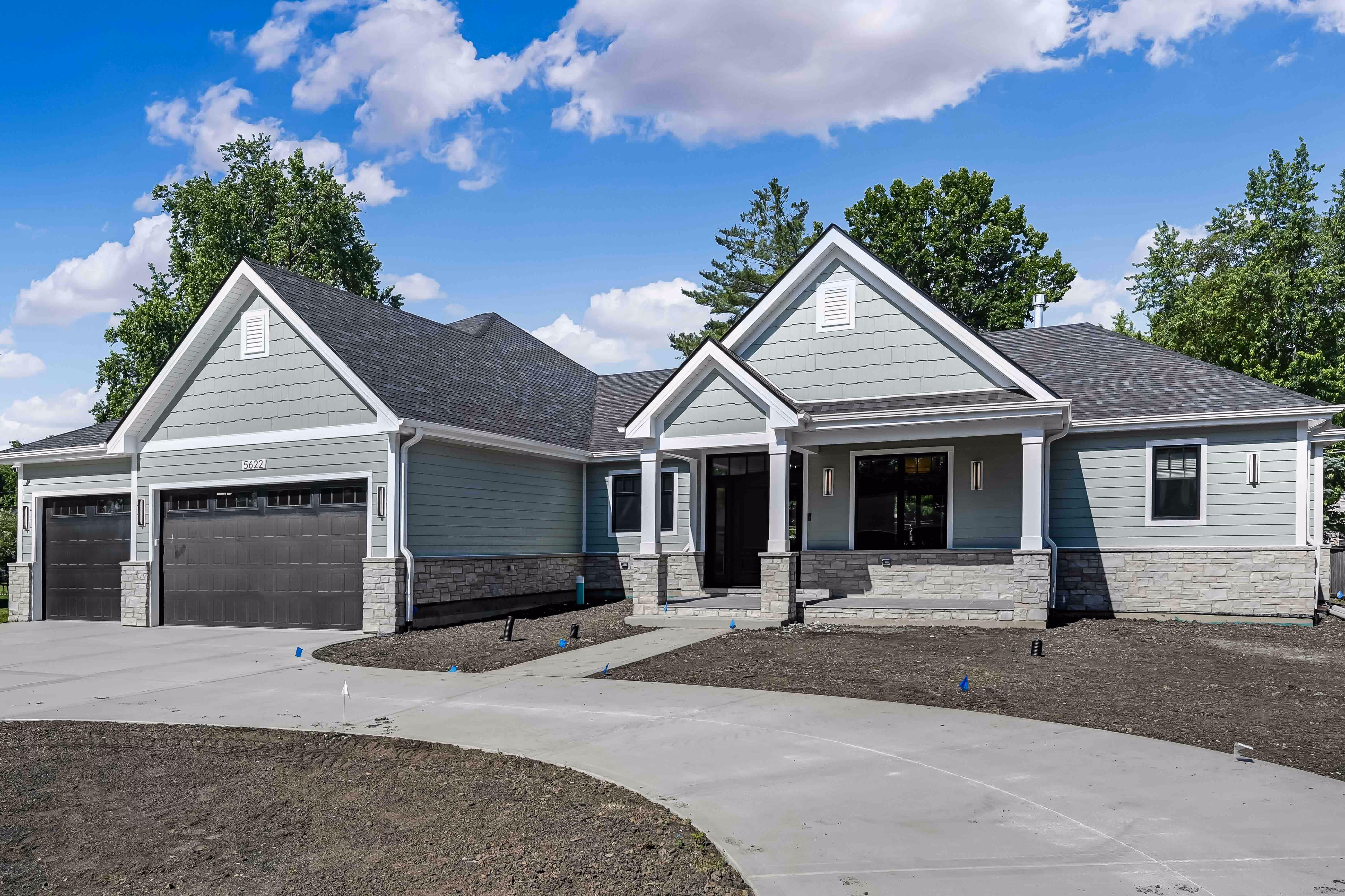 la-grange-highlands-custom-home-2