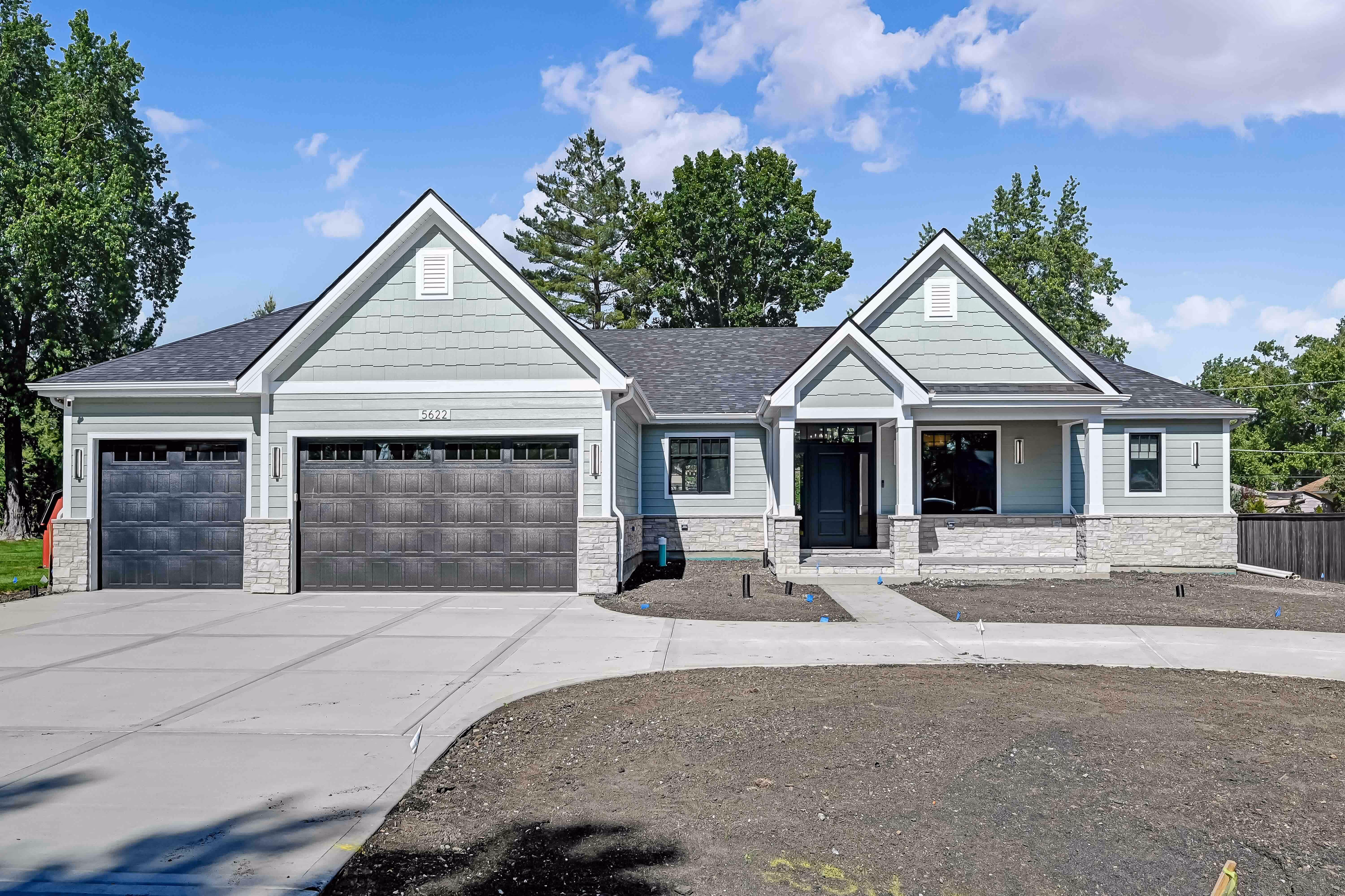 la-grange-highlands-custom-home-1
