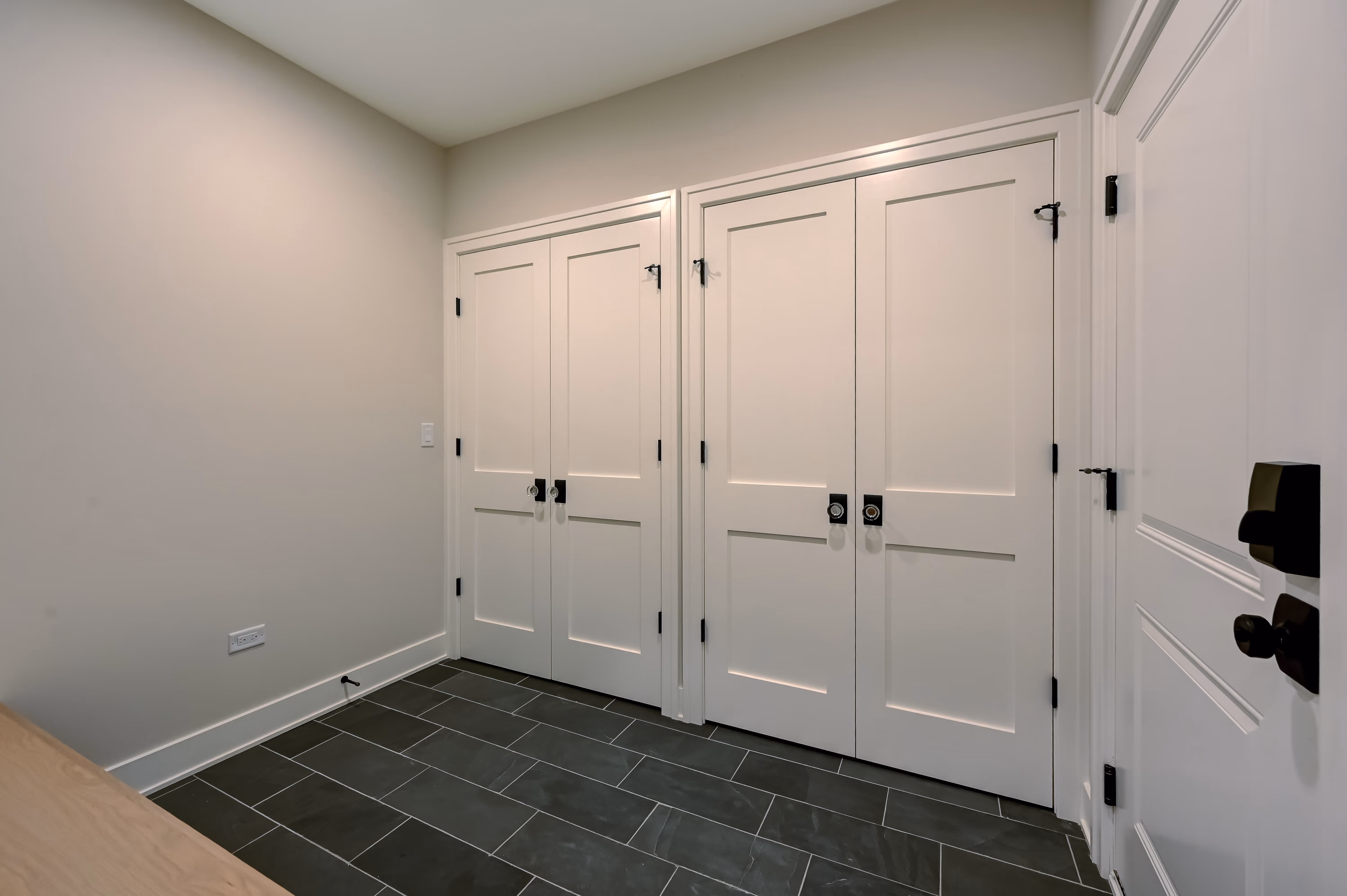 la-grange-highlands-custom-home-25