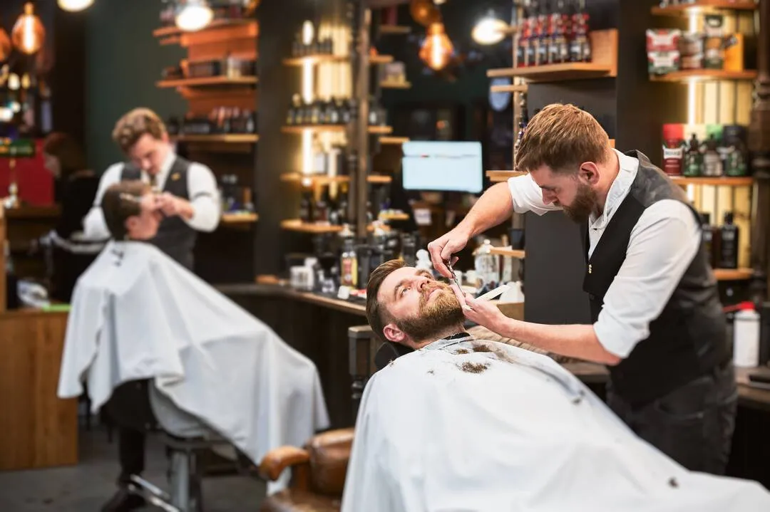 How Salon and Barbershop Owners Can Increase Revenue in 2026