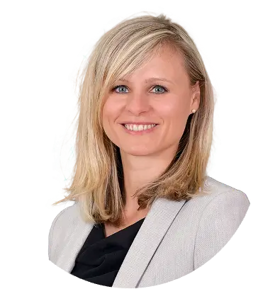 Portrait of Nelli Arnold, Head of Sales at mesoneer