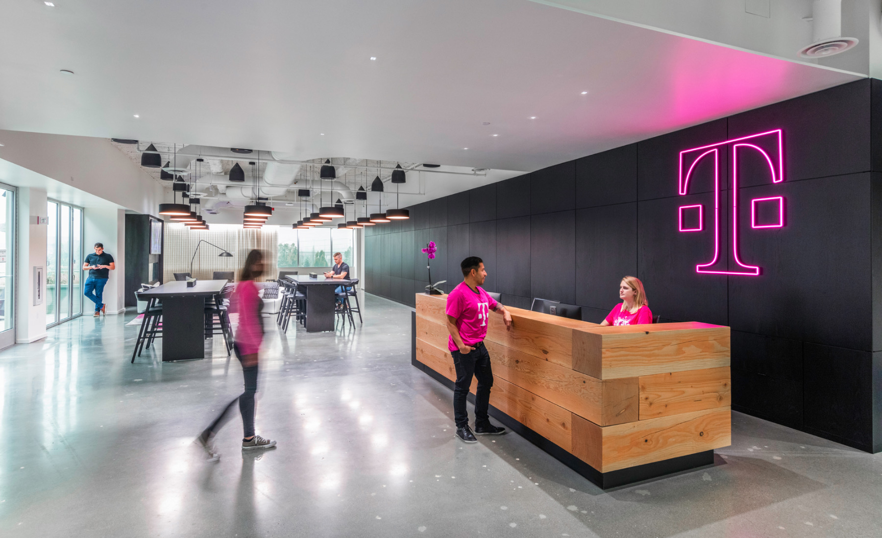 Bureaux de la société T-Mobile, du portefeuille du gérant de Private Equity Apax