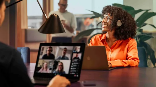 Dstny transforme la téléphonie en entreprise