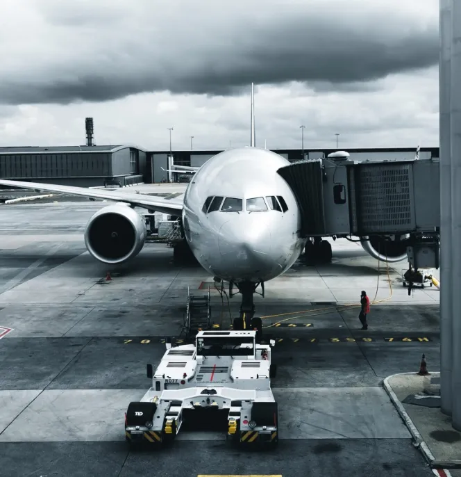 Unsplash photo of an airplane representing Shift5, a company in the portfolio Fund manager private equity Fund manager Insight Partners