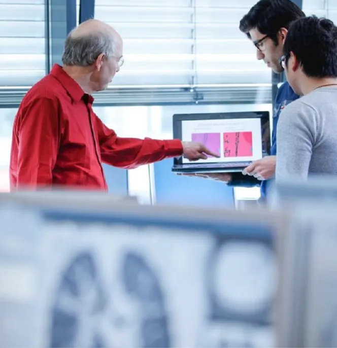 Mitarbeiter des Unternehmens ScreenPoint, das zum Portfolio des Fondsmanager Insight Partners gehört