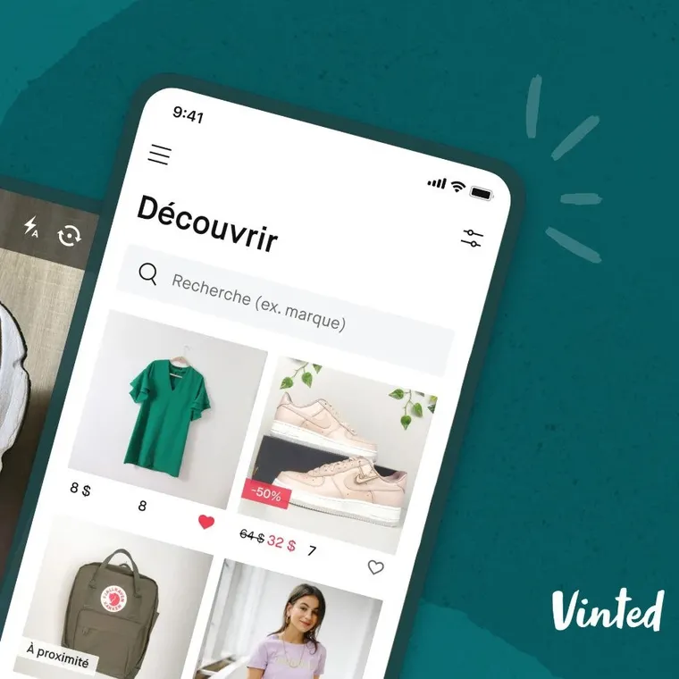 Smartphone ouvert sur l'application Vinted