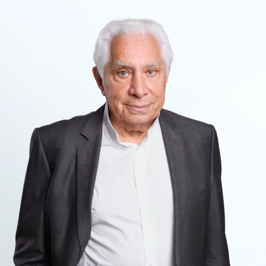 Maurice Tchenio