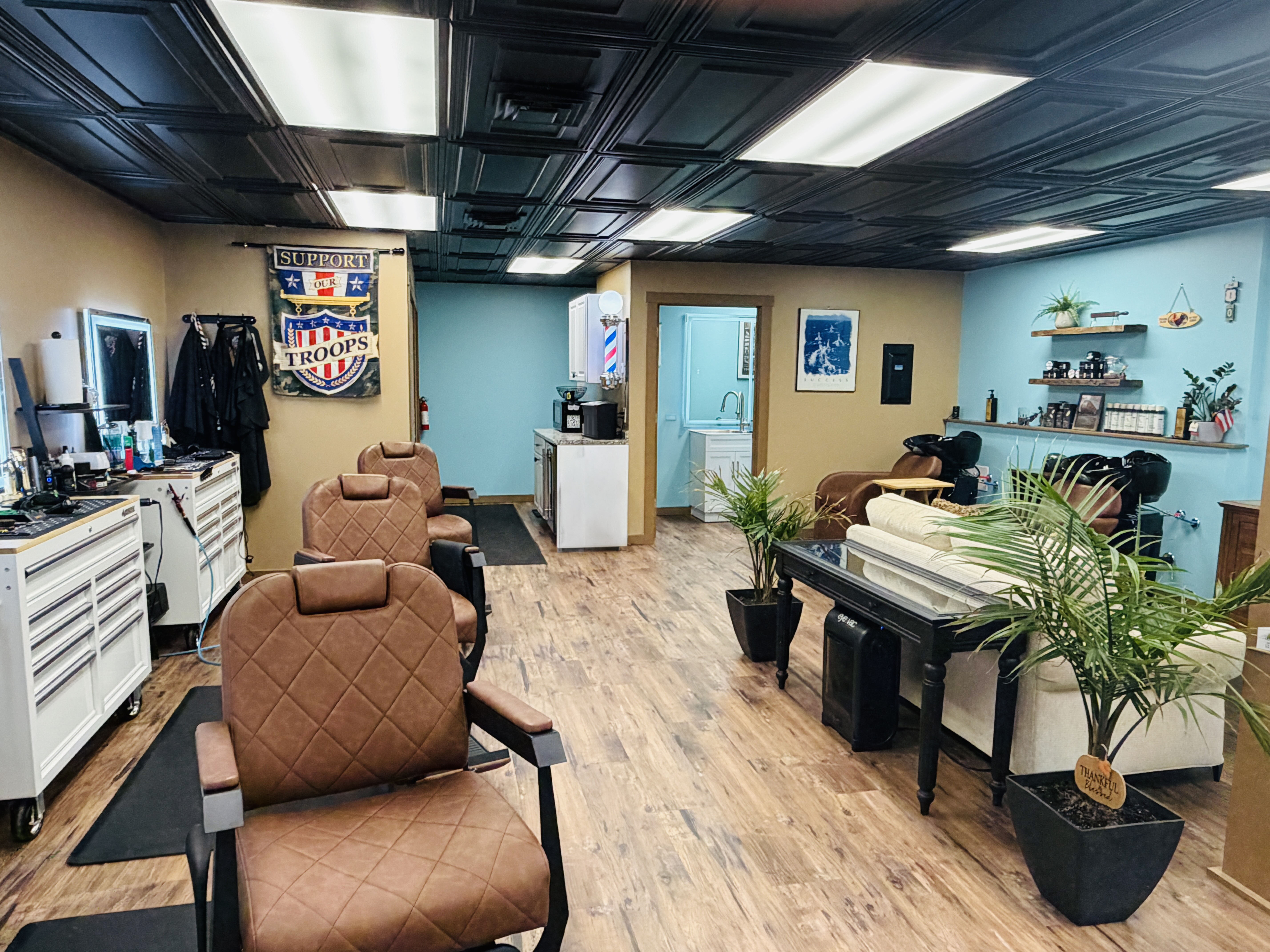 The Pros Barber Shop Store Front